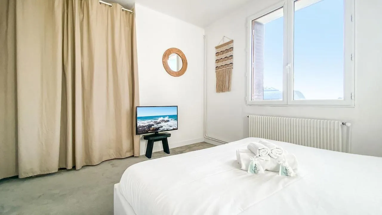 Homey Hanna - Au Pied Du Tram / Parking Gratuit / Balcon Prive / Wifi Gratuit Annemasse