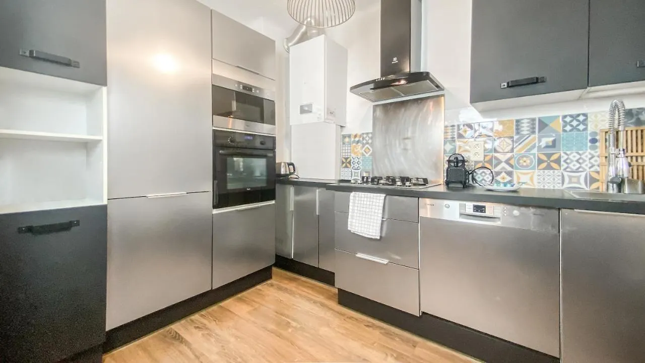 Homey Hanna - Au Pied Du Tram / Parking Gratuit / Balcon Prive / Wifi Gratuit Annemasse Apartment