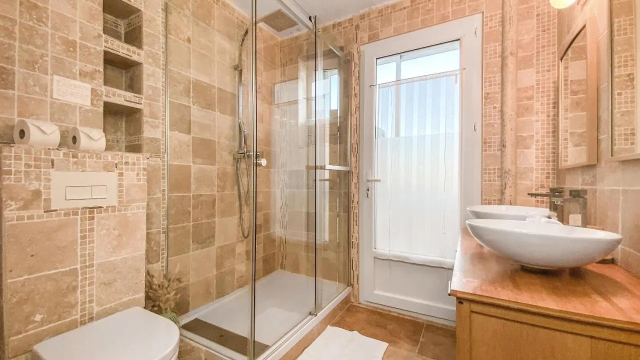 Homey Hanna - Au Pied Du Tram / Parking Gratuit / Balcon Prive / Wifi Gratuit Annemasse 0*,