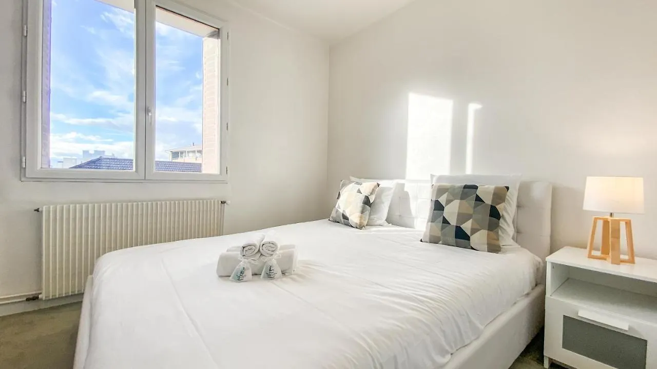 Homey Hanna - Au Pied Du Tram / Parking Gratuit / Balcon Prive / Wifi Gratuit Annemasse France